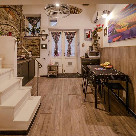 Petrella'S Point Studio With Ac Вернаца Екстериор снимка