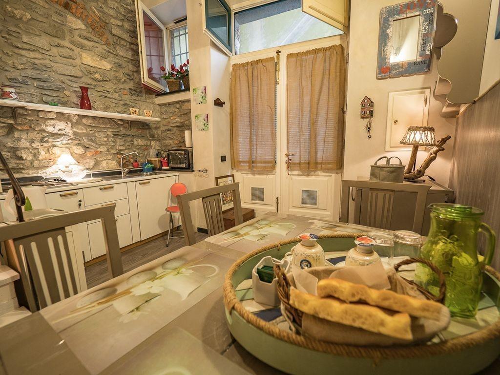 Petrella'S Point Studio With Ac Вернаца Екстериор снимка